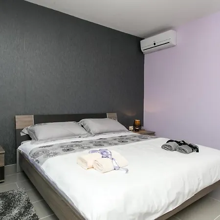 Lapad Bay- Luxury Two-bedroom With Balcony Dubrovnik