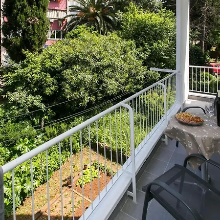 Lapad Bay- Luxury Two-bedroom With Balcony Dubrovnik