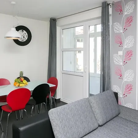 Lapad Bay- Luxury Two-bedroom With Balcony Apartman *